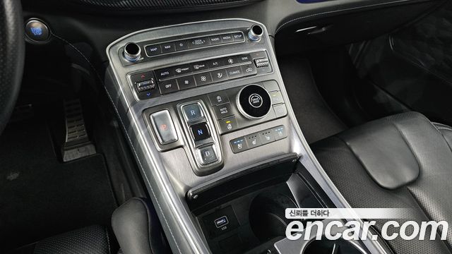 Hyundai Santafe 2021 — photo 12