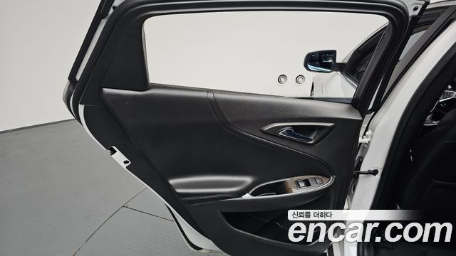 Chevrolet Korea Malibu 2018 — photo 15