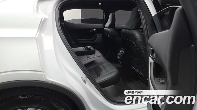 Polestar Polestar 2 2025 — photo 17