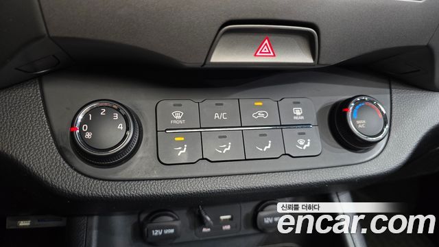 Kia Sportage 2016 — photo 13