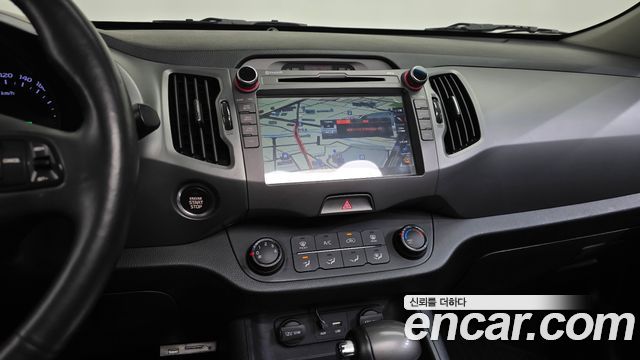 Kia Sportage 2016 — photo 14