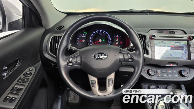 Kia Sportage 2016 — photo 16
