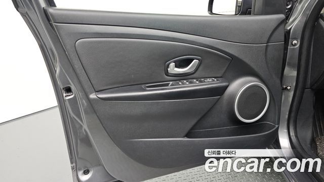 Renault Korea SM3 2018 — photo 14