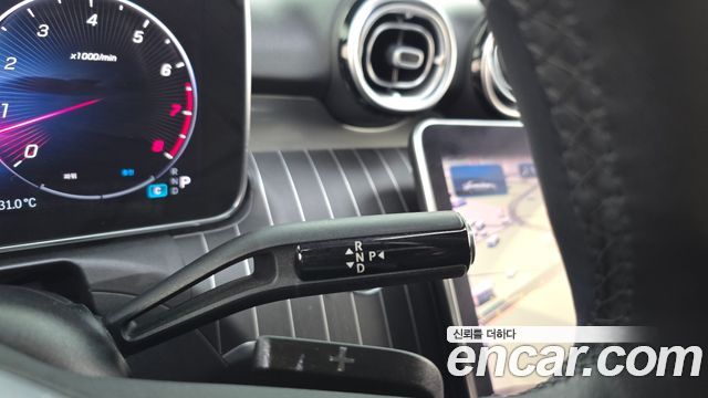 Mercedes-Benz C-Class 2022 — photo 12
