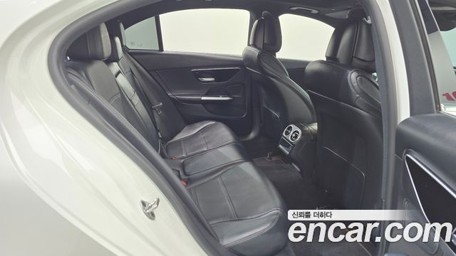 Mercedes-Benz C-Class 2022 — photo 26