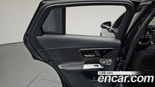 Mercedes-Benz GLC-Class 2024 — photo 15