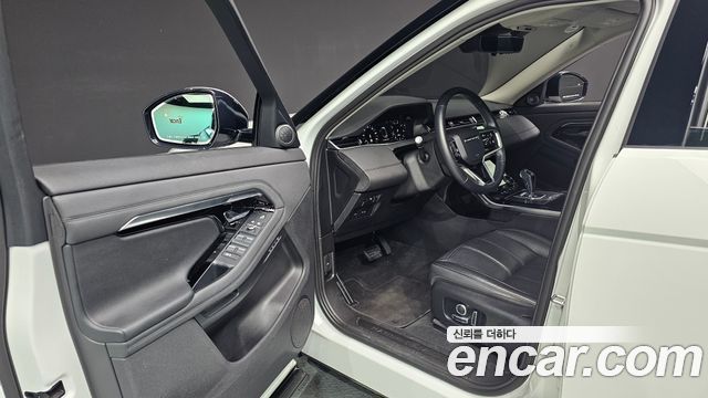 Land Rover Range Rover Evoque 2022 — photo 13