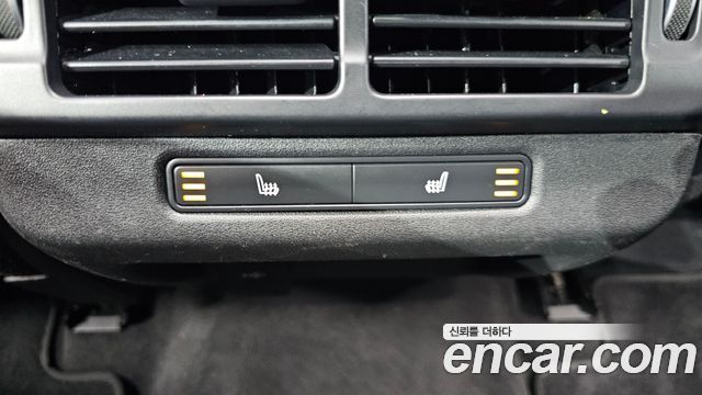 Land Rover Range Rover Evoque 2022 — photo 18