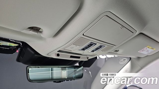 Land Rover Range Rover Evoque 2022 — photo 26