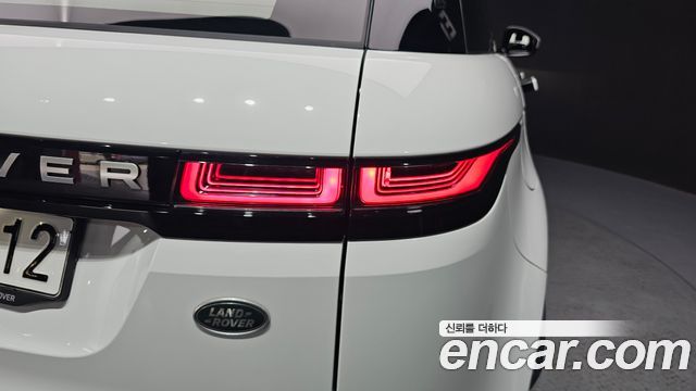 Land Rover Range Rover Evoque 2022 — photo 9