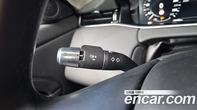 Land Rover Range Rover Evoque 2022 — photo 29