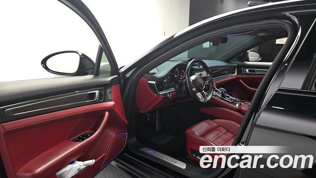Porsche Panamera 2018 — photo 13