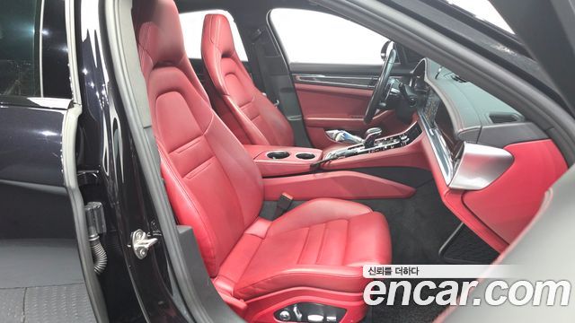Porsche Panamera 2018 — photo 18