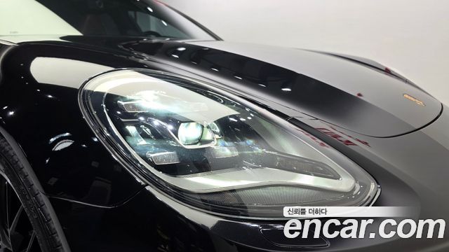 Porsche Panamera 2018 — photo 8