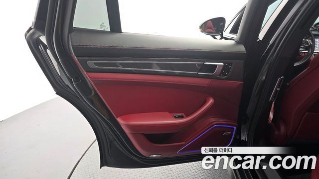 Porsche Panamera 2018 — photo 15
