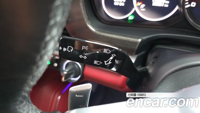 Porsche Panamera 2018 — photo 36