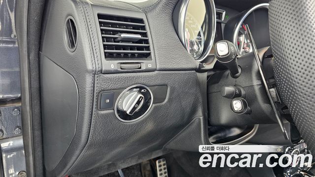 Mercedes-Benz G-Class 2013 — photo 16