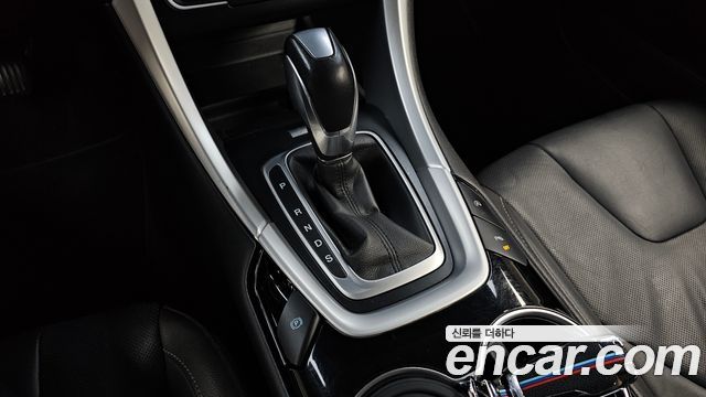 Ford Mondeo 2016 — photo 12