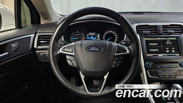 Ford Mondeo 2016 — photo 19