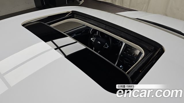 Ford Mondeo 2016 — photo 25