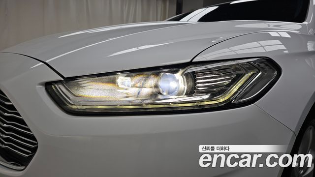 Ford Mondeo 2016 — photo 8