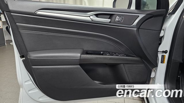 Ford Mondeo 2016 — photo 14