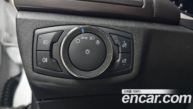 Ford Mondeo 2016 — photo 32
