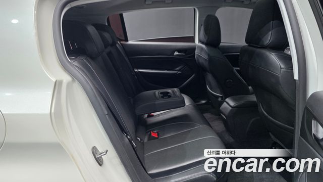 Peugeot 308 2015 — photo 12