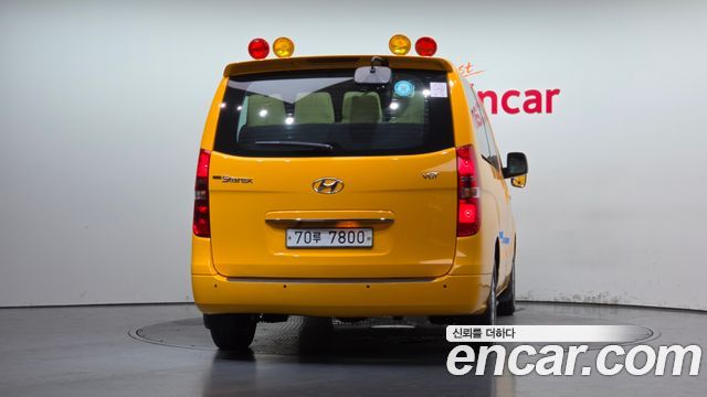 Hyundai Starex 2015 — photo 4
