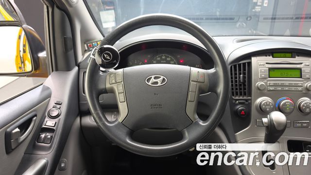 Hyundai Starex 2015 — photo 13