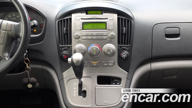 Hyundai Starex 2015 — photo 18