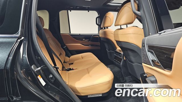 Lexus LX 2025 — photo 17