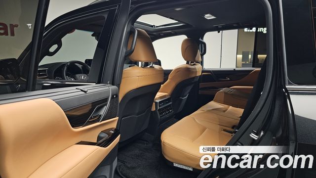 Lexus LX 2025 — photo 18