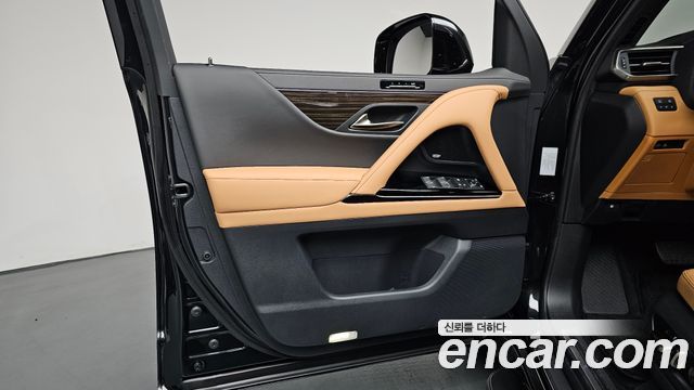 Lexus LX 2025 — photo 14