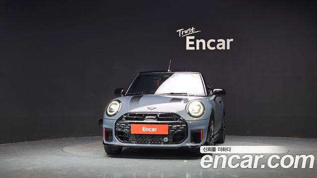 Mini Cooper Convertible 2026 — photo 3