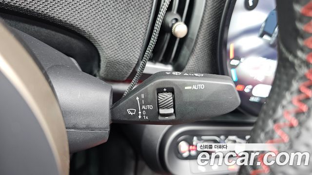 Mini Cooper Convertible 2026 — photo 24