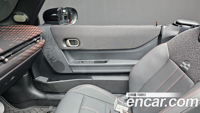 Mini Cooper Convertible 2026 — photo 15