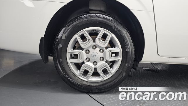 Hyundai Staria 2022 — photo 5