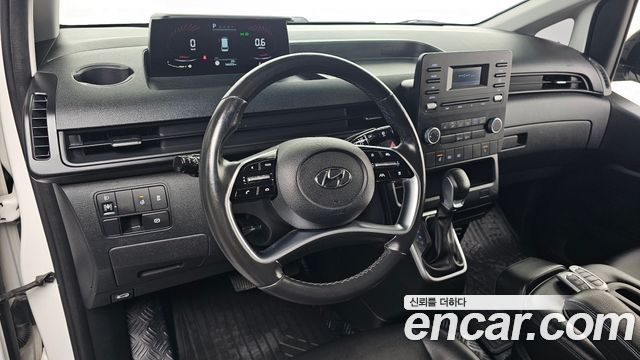 Hyundai Staria 2022 — photo 13