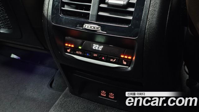 BMW X4 2021 — photo 23