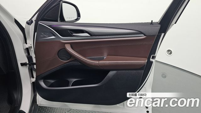 BMW X4 2021 — photo 14