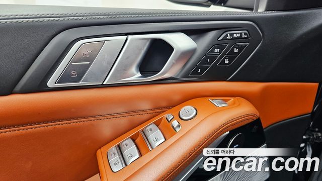 BMW X7 2019 — photo 19