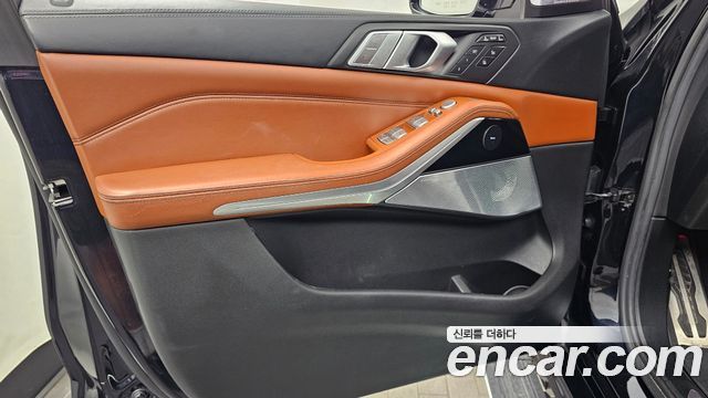 BMW X7 2019 — photo 14