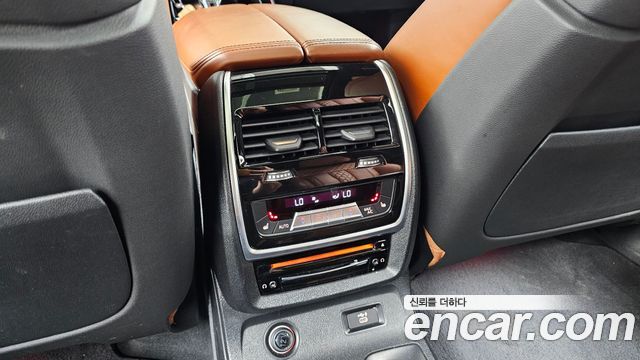 BMW X7 2019 — photo 27