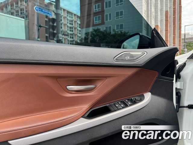 BMW 6-Series 2017 — photo 12