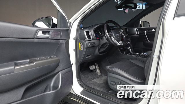 Kia Sportage 2019 — photo 16