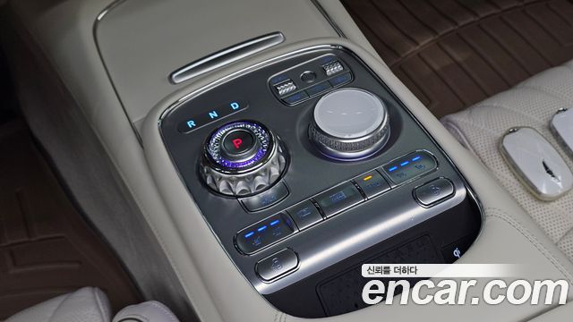 Genesis G90 2023 — photo 12