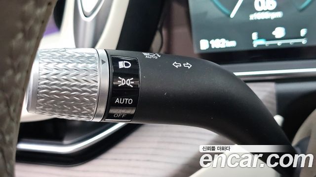 Genesis G90 2023 — photo 33
