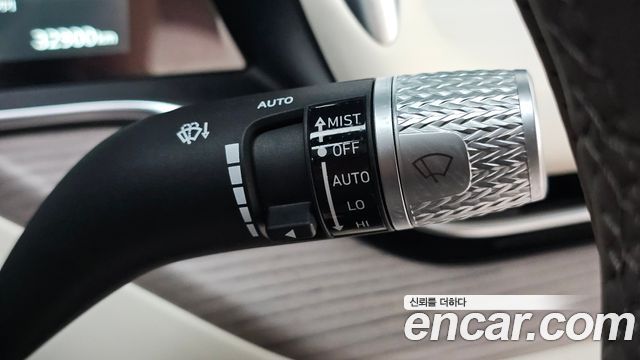Genesis G90 2023 — photo 34