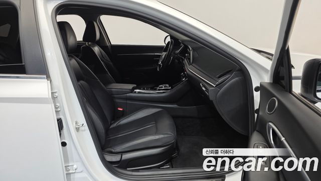 Hyundai Sonata 2020 — photo 17